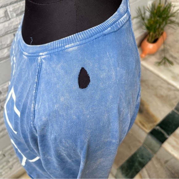 NWOT Papaya Blue Cropped Sweatshirt - Picture 3 of 5